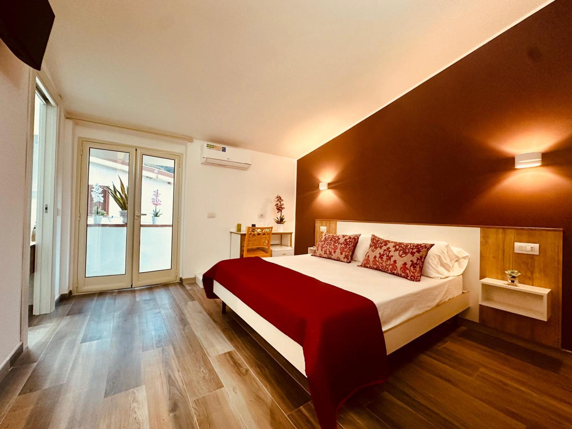 B&B The Sun - Family Rooms Tropea Dış mekan fotoğraf